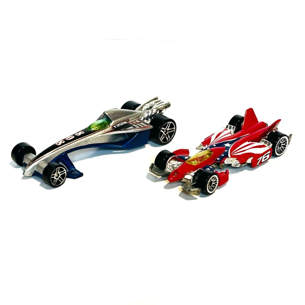 Vintage 2000 Hot Wheels Die Cast Race Cars Greased Lightnin Jet Threat Blue Red